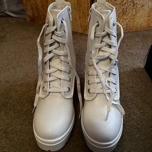 Riana White Lace-Up Platform Boots New in Box